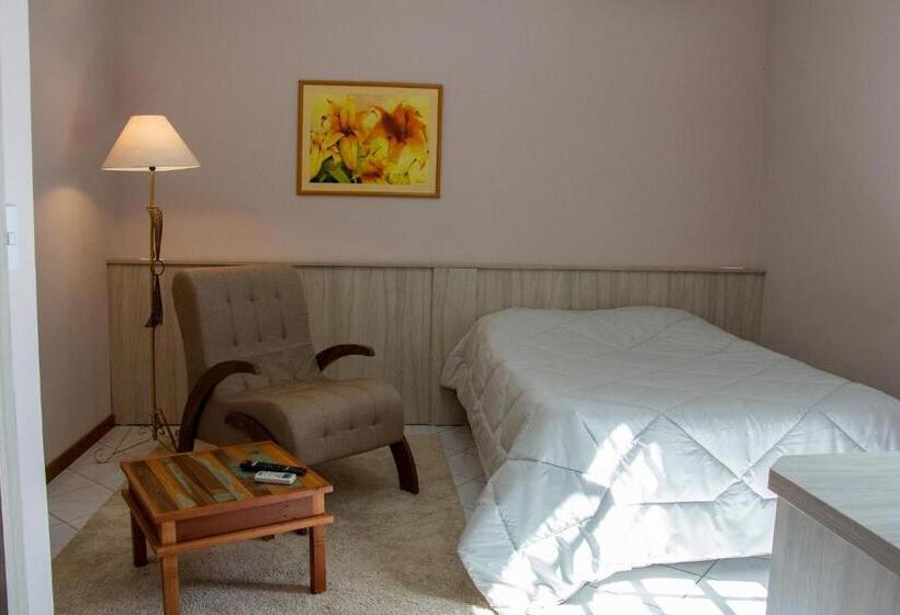 デラックススイート, Villa Souza Ltda