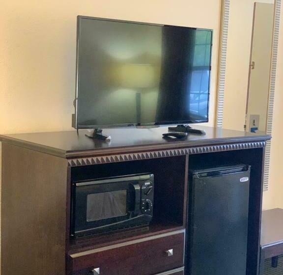 غرفة قياسية سرير كينج, Blackwater Inn