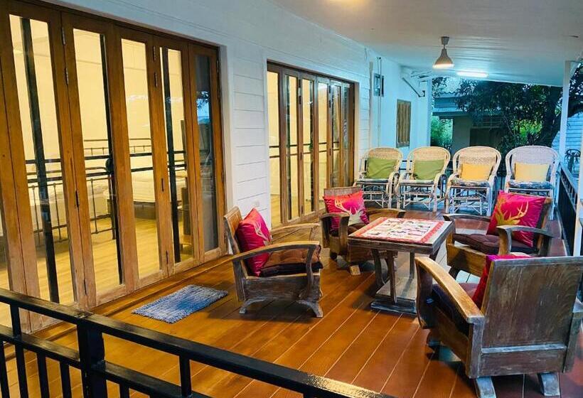 ガーデンビューの３ベッドルームビラ, Jardin De Mangue Pakchong