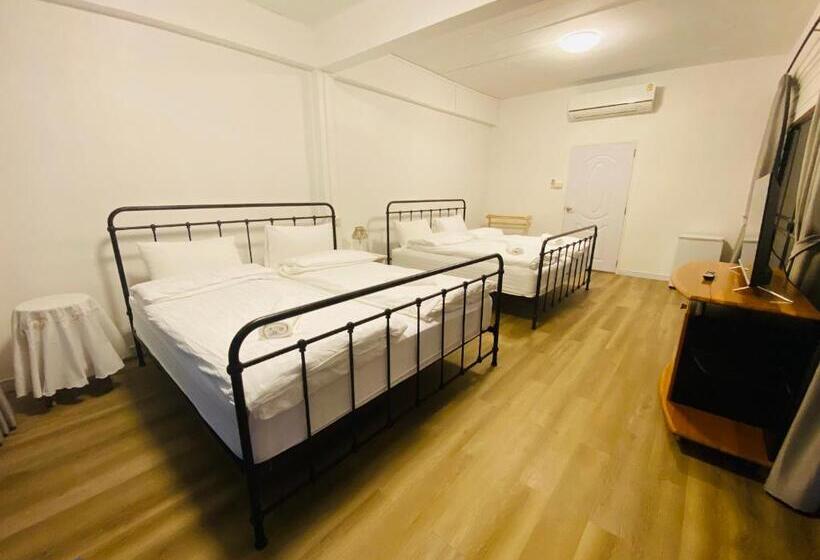 ガーデンビューの３ベッドルームビラ, Jardin De Mangue Pakchong