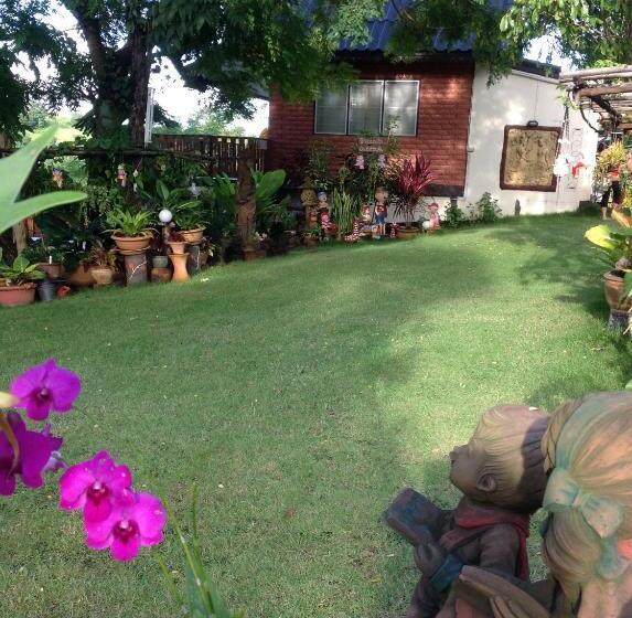 ファミリールーム, Klongsai Hills