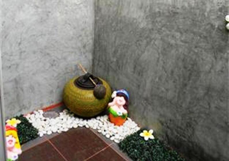 ファミリールーム, Klongsai Hills