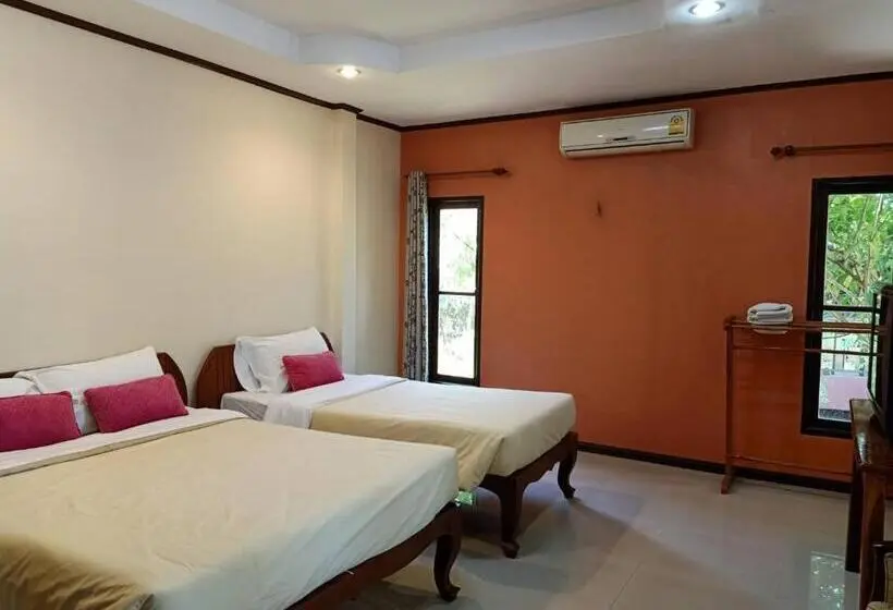 سوییت, Saithong Resort