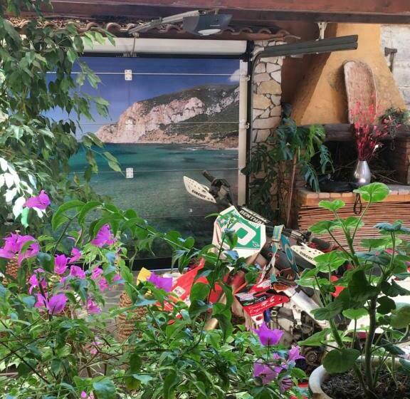 スタンダードルーム, B&b Domus De Janas Gonnesa