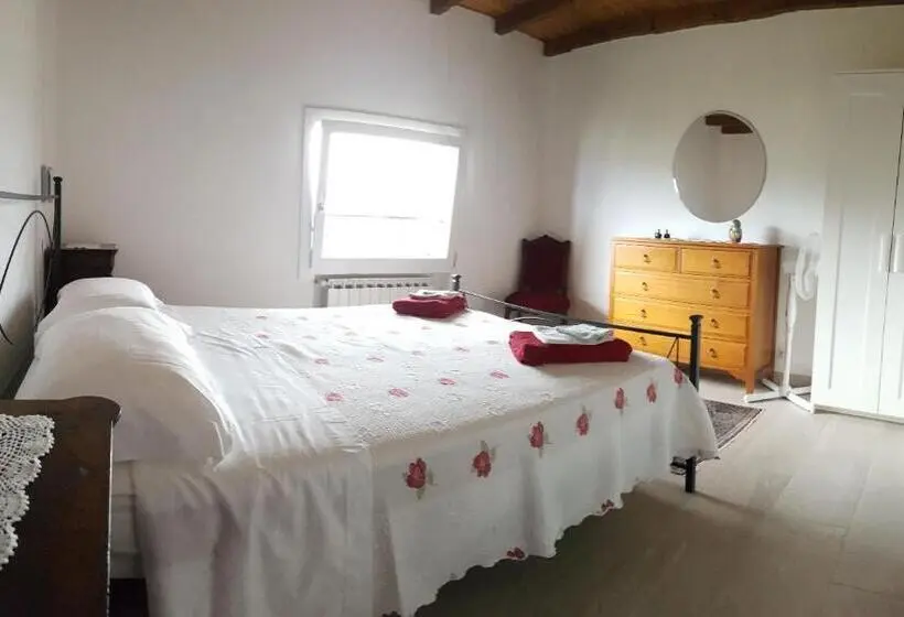 スタンダードルーム, Cherry House B&b