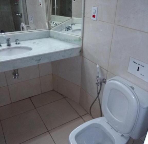 غرفة قياسية ثلاثية, Bragança