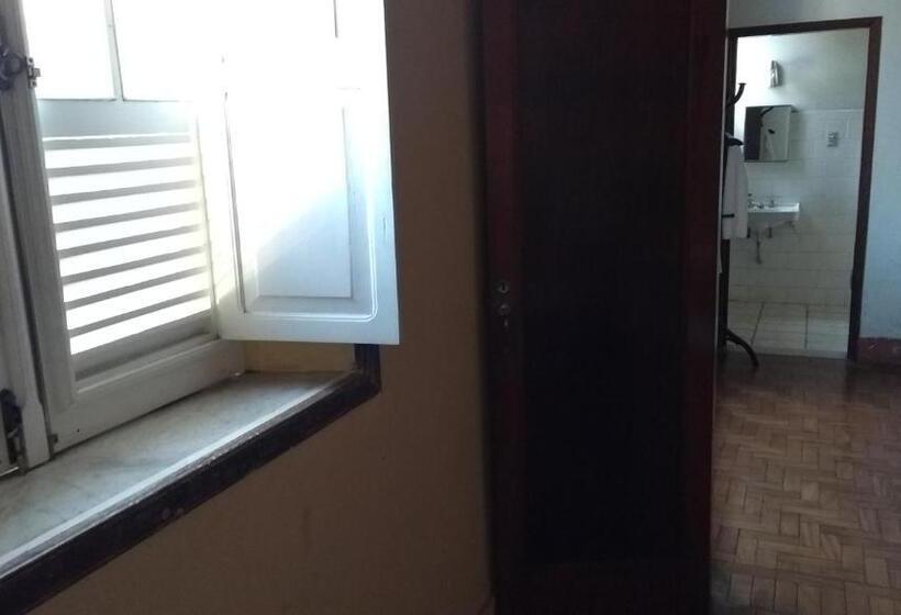 غرفة قياسية ثلاثية, Bragança