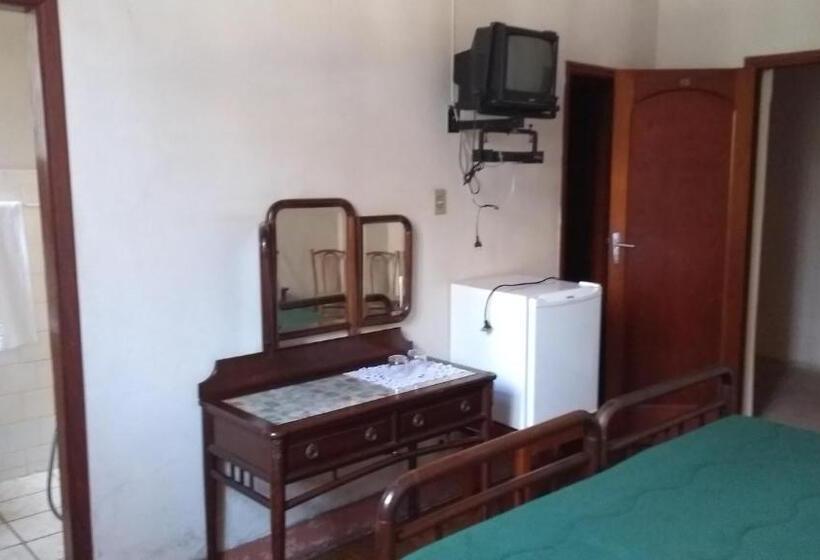 غرفة قياسية ثلاثية, Bragança