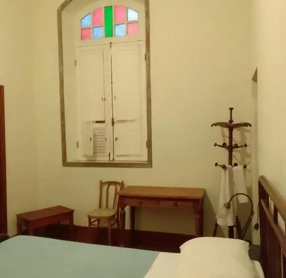 エコノミーシングルルーム, Bragança