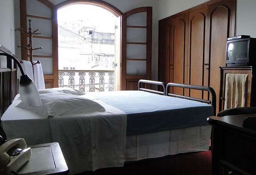 غرفة قياسية ثلاثية, Bragança