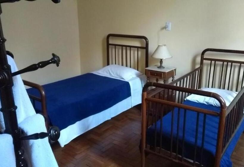 غرفة قياسية ثلاثية, Bragança