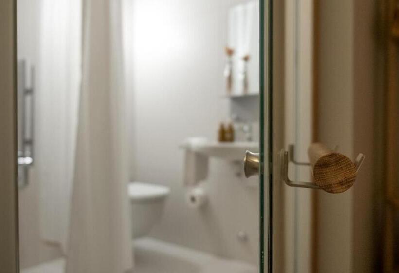 장애인을 위한 스탠다드 룸, Carina Design&lifestyle