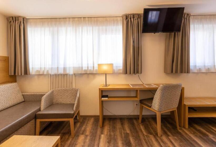 اتاق سوپریور, Der Walzl