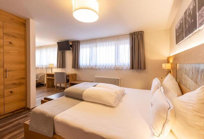 اتاق سوپریور, Der Walzl