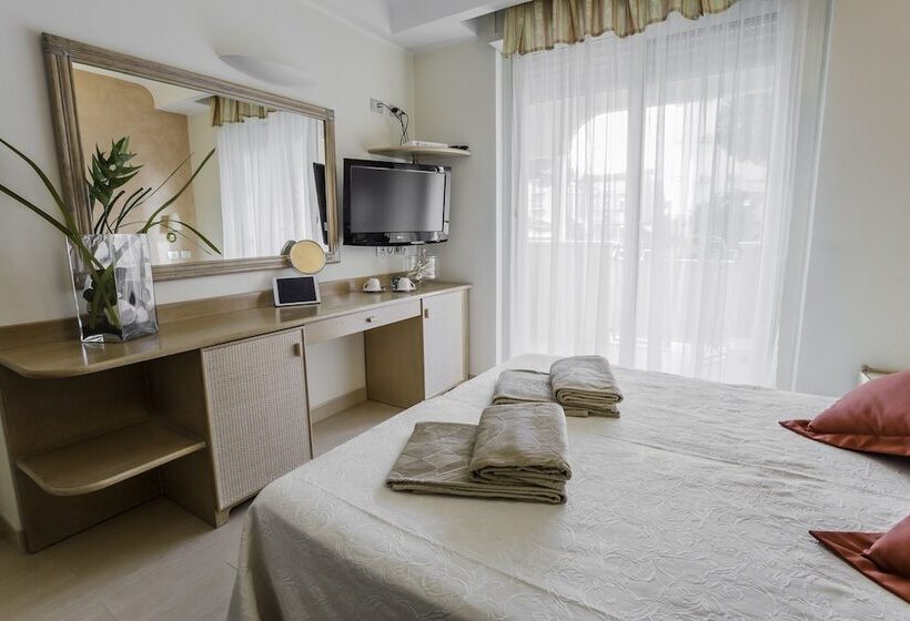 수피리어 트리플 룸, Derby Exclusive