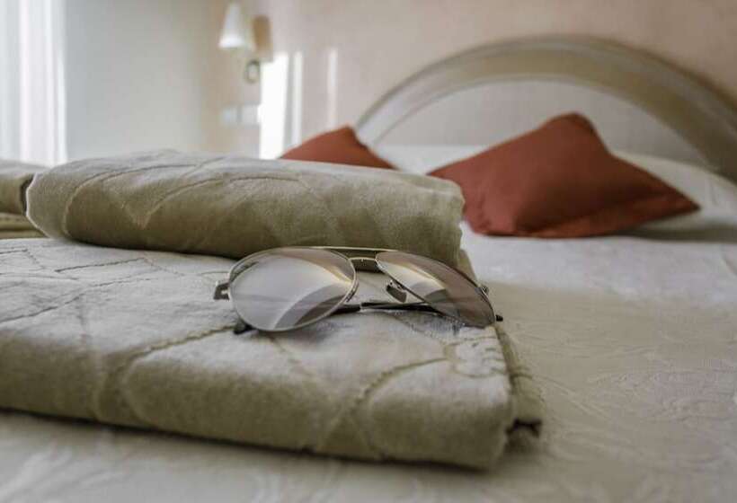 수피리어 트리플 룸, Derby Exclusive