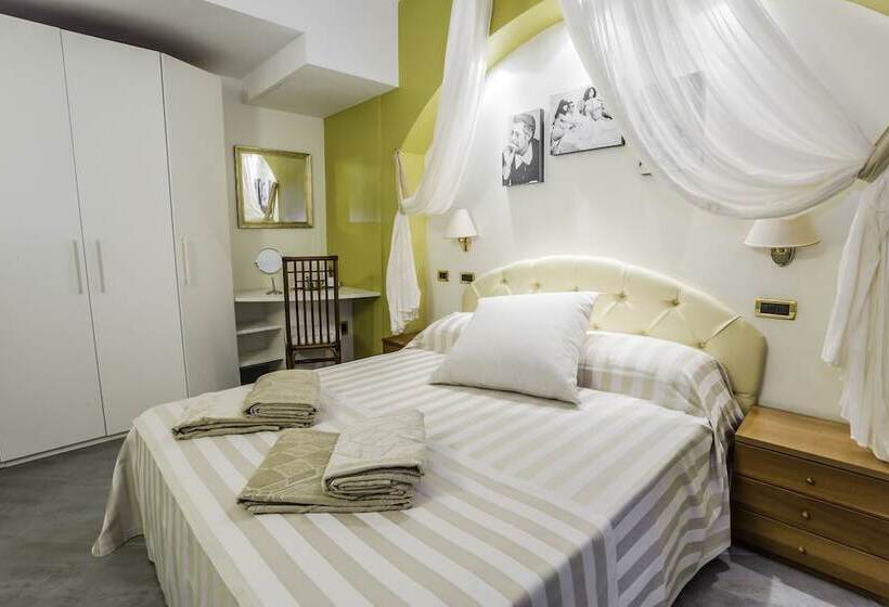 수피리어 트리플 룸, Derby Exclusive