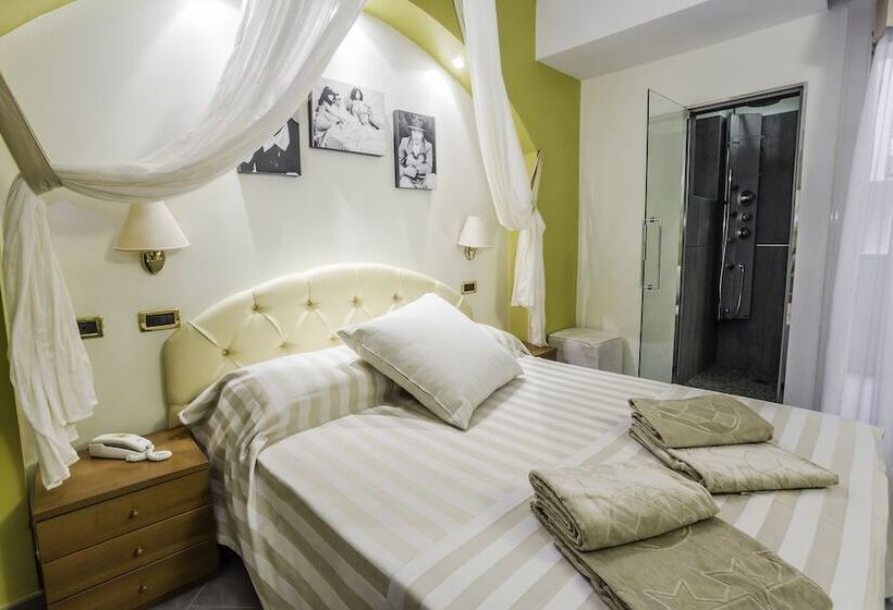 수피리어 트리플 룸, Derby Exclusive