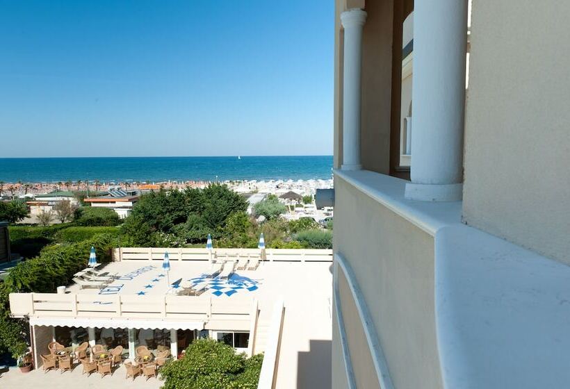 수피리어 룸, Derby Exclusive