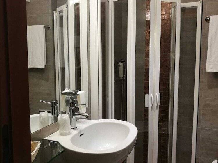 수피리어 룸, Derby Exclusive