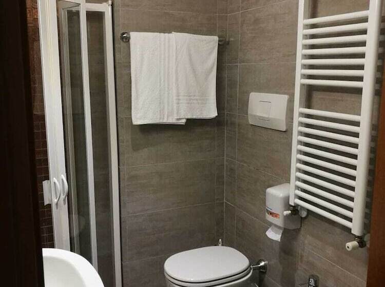 수피리어 룸, Derby Exclusive