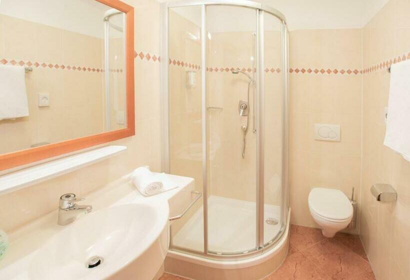 标准单人间, Eichenhof