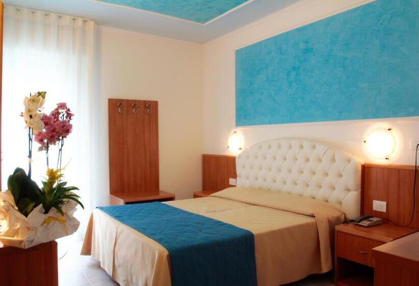 חדר סטנדרט עם מרפסת, Hollywoods