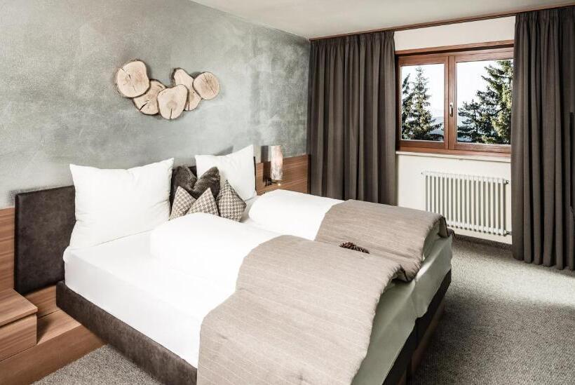 小型套房带阳台, Josef Mountain Resort