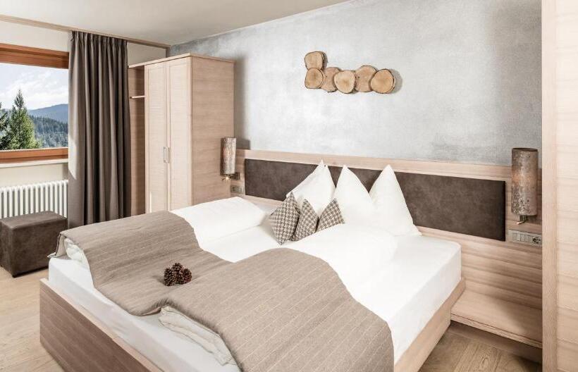 豪华套房, Josef Mountain Resort