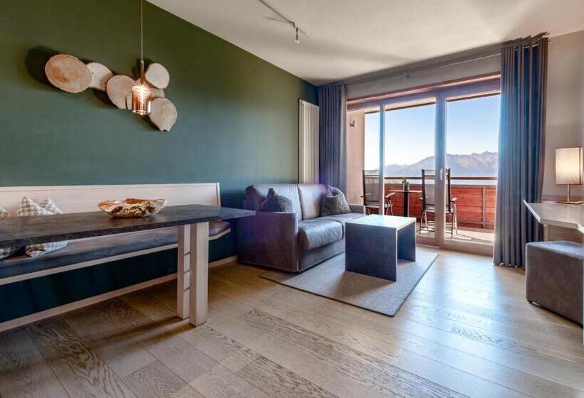 带露台的小型套房, Josef Mountain Resort