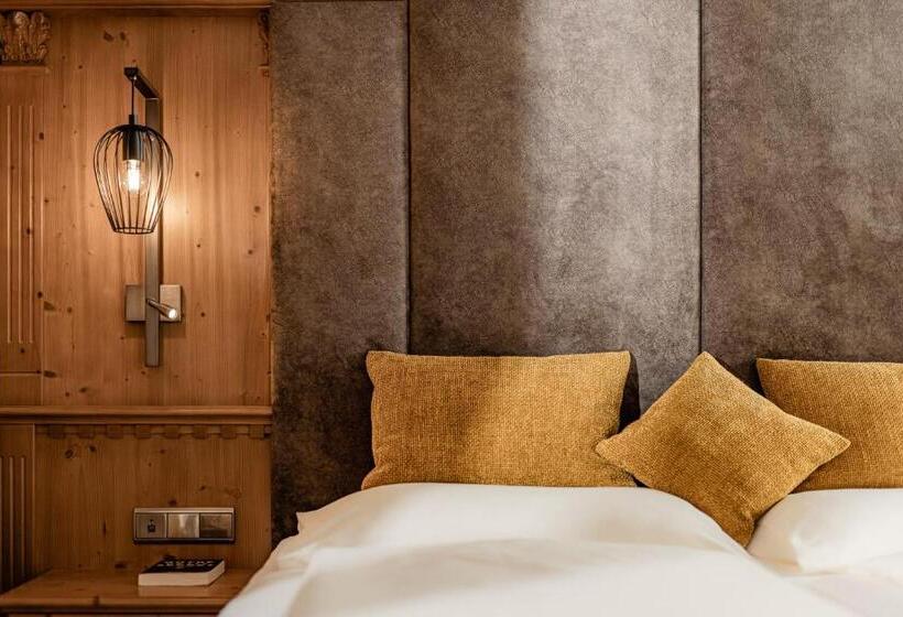 Полулюкс Вид на Горы, Krause