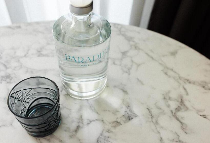 デラックススイート, Paradies