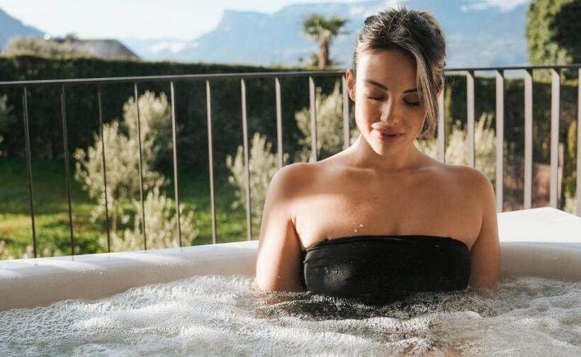 ペントハウススイート, Paradies