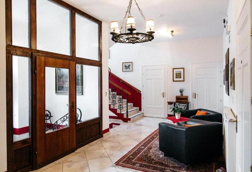 غرفة قياسية, Postwirt