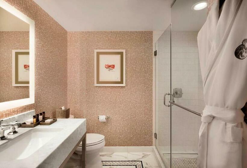 带大床的标准间, Reikart House Buffalo, A Tribute Portfolio