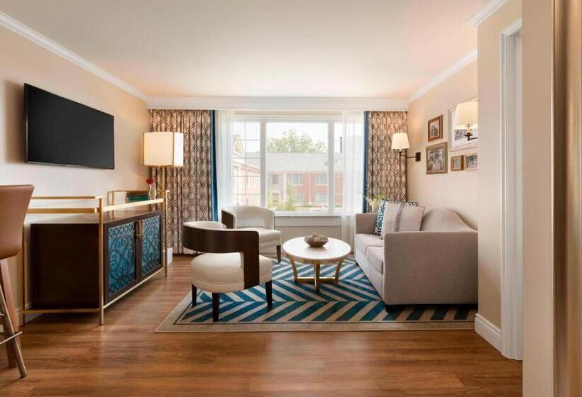 带大床的复式套间, Reikart House Buffalo, A Tribute Portfolio