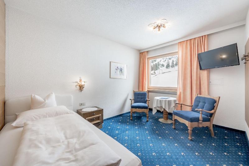 غرفة قياسية فردية, Schwarzwand