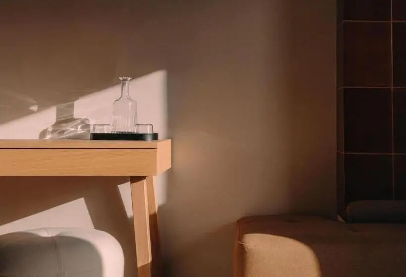 バルコニー付きジュニアスイート, Schwarzwand