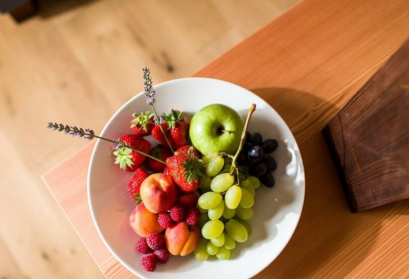 غرفة قياسية لذوى الاحتياجات الخاصة, Seehotel Sparer