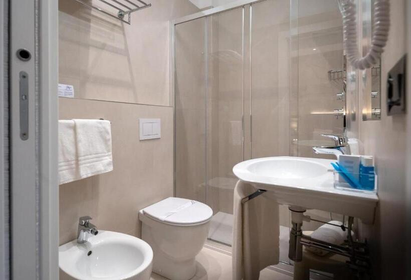 اتاق استاندارد, Tritone