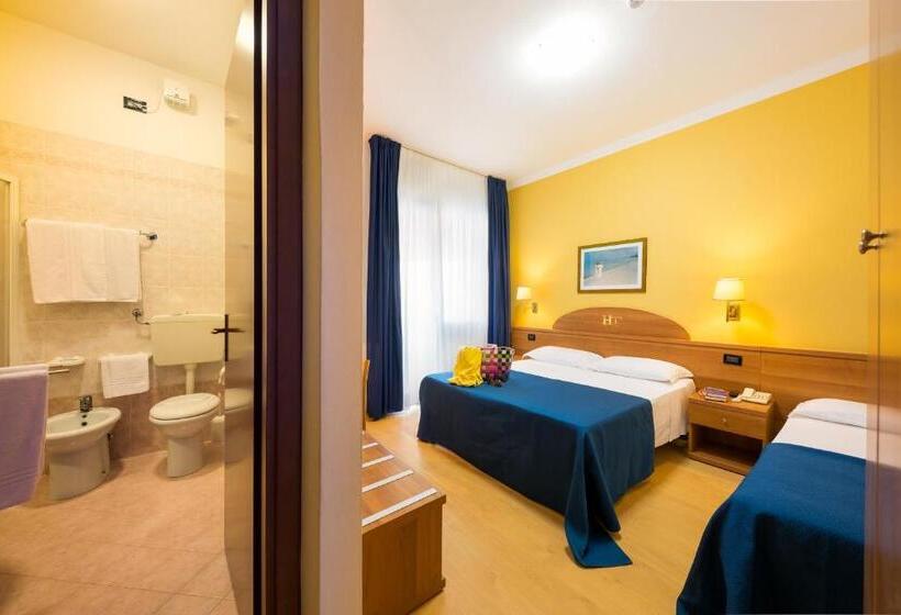 اتاق راحتی سه تخته, Tritone