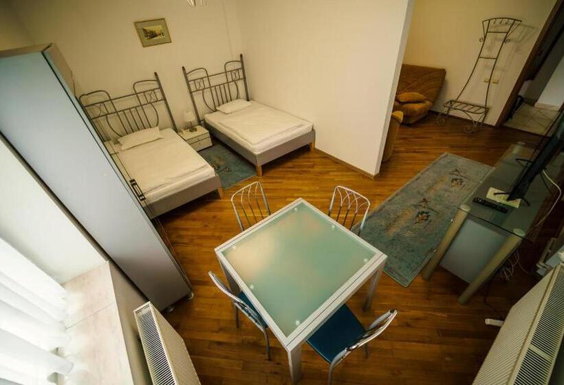 Студия Стандарт, Vila Belvedere