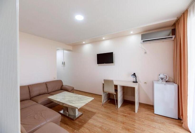 سوییت, Kolkhida Resort & Spa