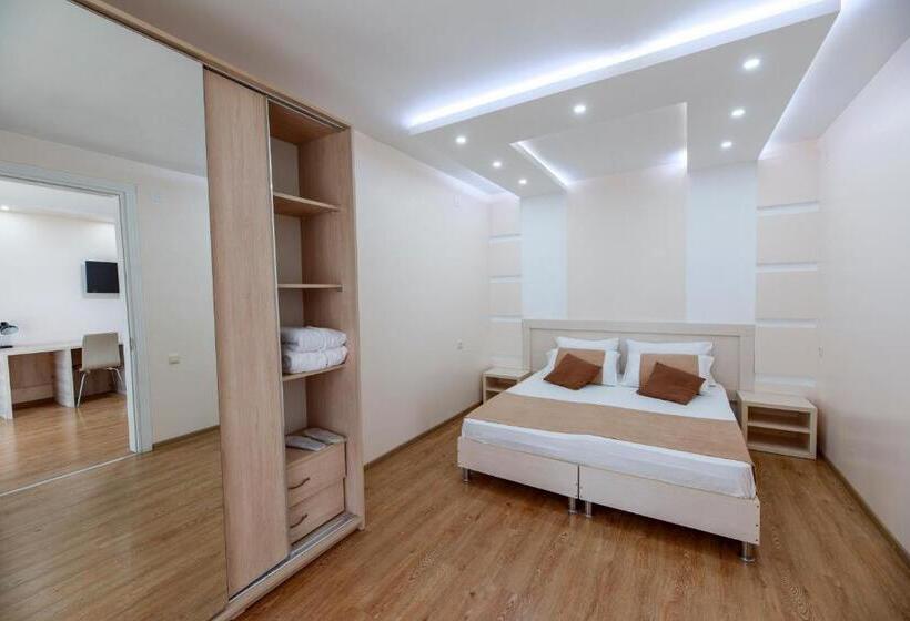 سوییت, Kolkhida Resort & Spa