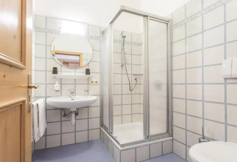 1 Bedroom Apartment, Appartements Eppanerhof