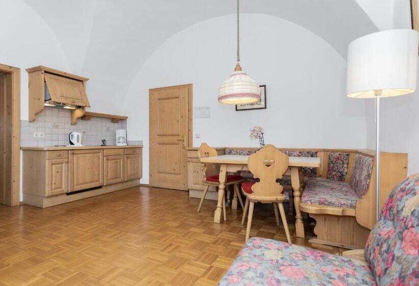 Апартаменты 1 Спальня, Appartements Eppanerhof