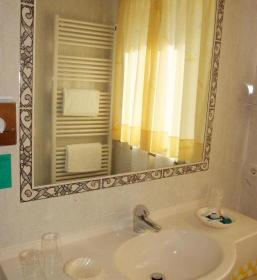 غرفة قياسية فردية, Seehotel Sparer