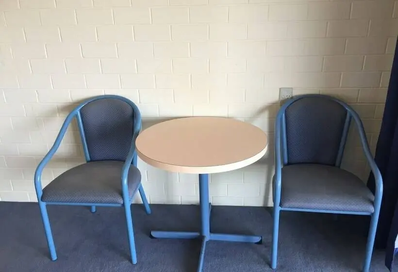1 Bedroom Basic Apartment, Skenes Creek Lodge Motel And Restaurant