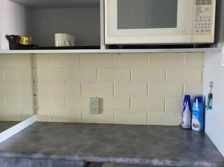 1 Bedroom Basic Apartment, Skenes Creek Lodge Motel And Restaurant