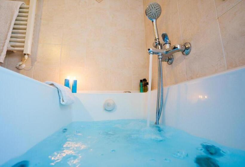 带大床的标准间, Quattro Torri B&b